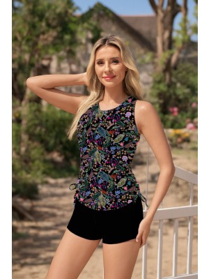 Lebendiges, farbenfrohes Tankini-Oberteil und Boyshorts-Set mit Blumenmuster – elegant und figurbetont
