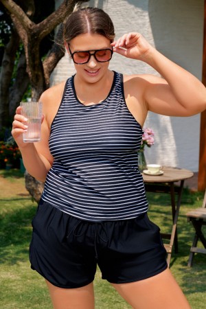 Schwarzes gestreiftes Racerback-Plus-Size-Tankini-Oberteil im klassischen sportlichen Stil mit Boyshorts im Set